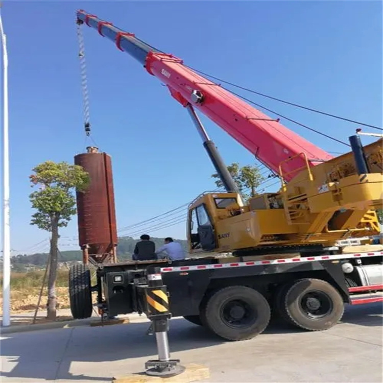 郧西专业吊车租赁多少钱