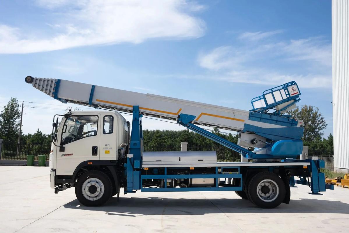 郧西云梯上料车租赁费用